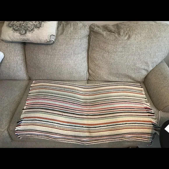 VINTAGE RAG RUG - Picture 3 of 3